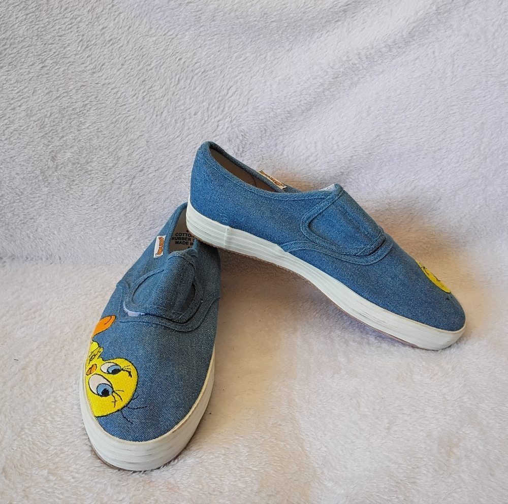 Vintage 90s Looney Tunes Tweety Bird Blue slip on flat shoes size 7 for women